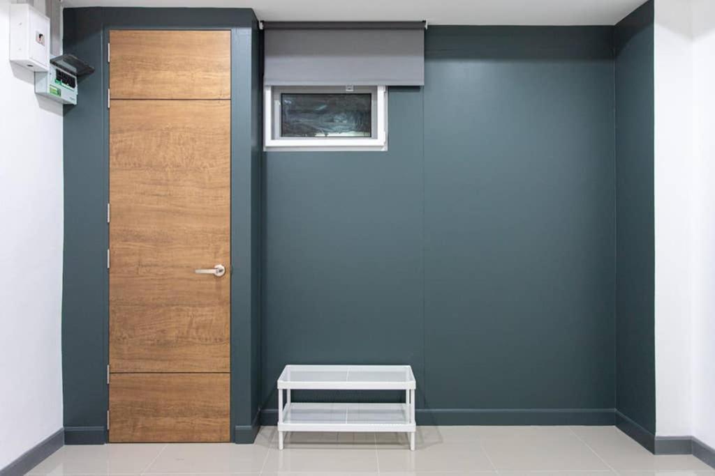 P1 Silom Pan Large Room Full Kitchen Wifi 4-6Pax Bangkok Ngoại thất bức ảnh