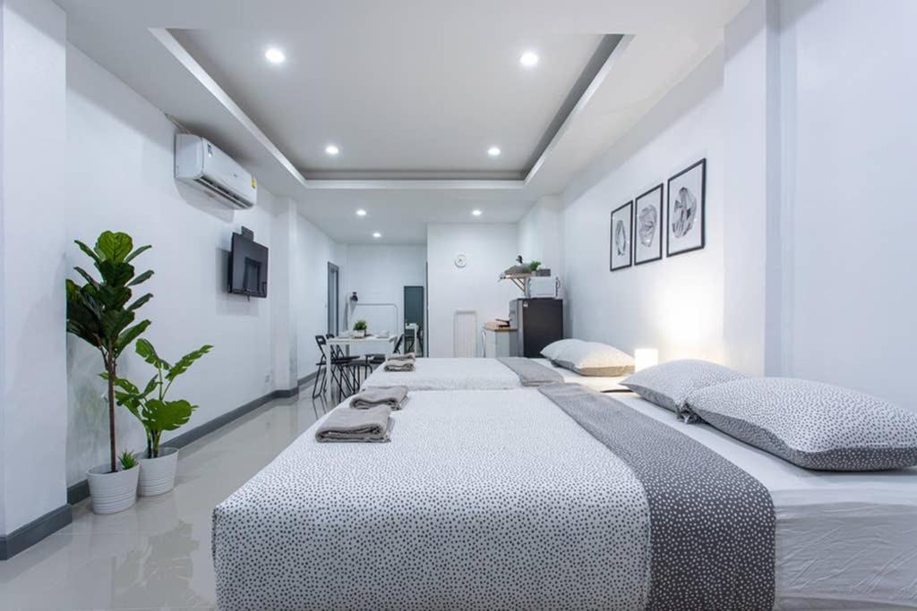 P1 Silom Pan Large Room Full Kitchen Wifi 4-6Pax Bangkok Ngoại thất bức ảnh