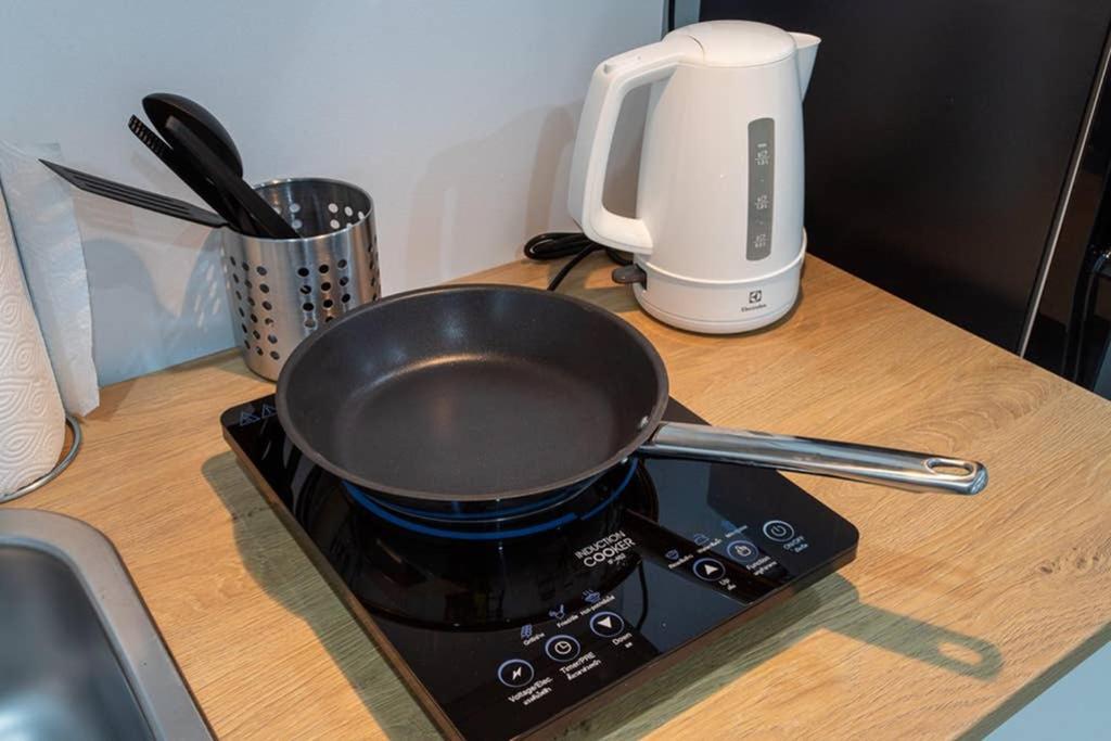 P1 Silom Pan Large Room Full Kitchen Wifi 4-6Pax Bangkok Ngoại thất bức ảnh